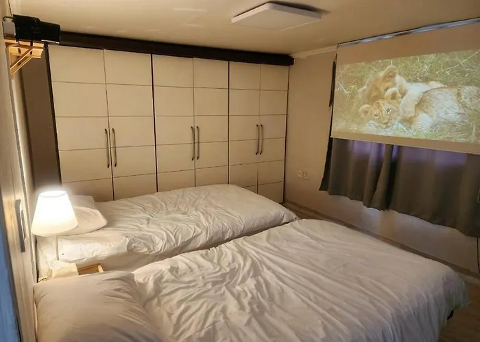 Cheongnyangni 4beds 2rooms 1lounge Seul